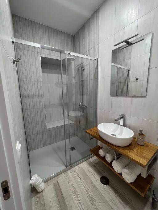 Redondilla Apartment Madrid Bagian luar foto